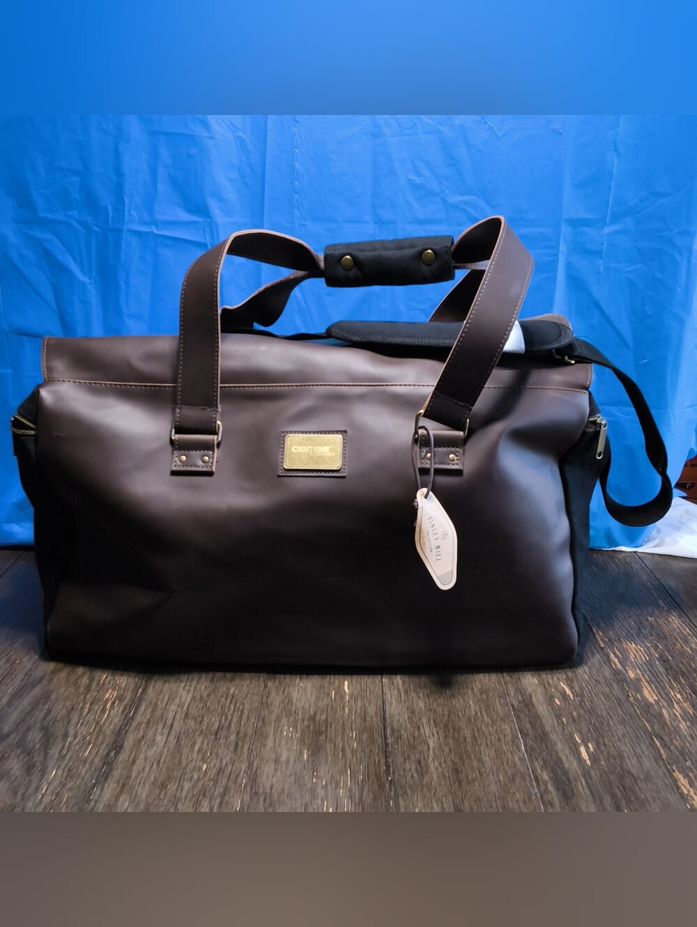 Finley Mill Collection Grand Floridian Canvas Duffle Travel Carry-On Bag - Picture 3 of 13